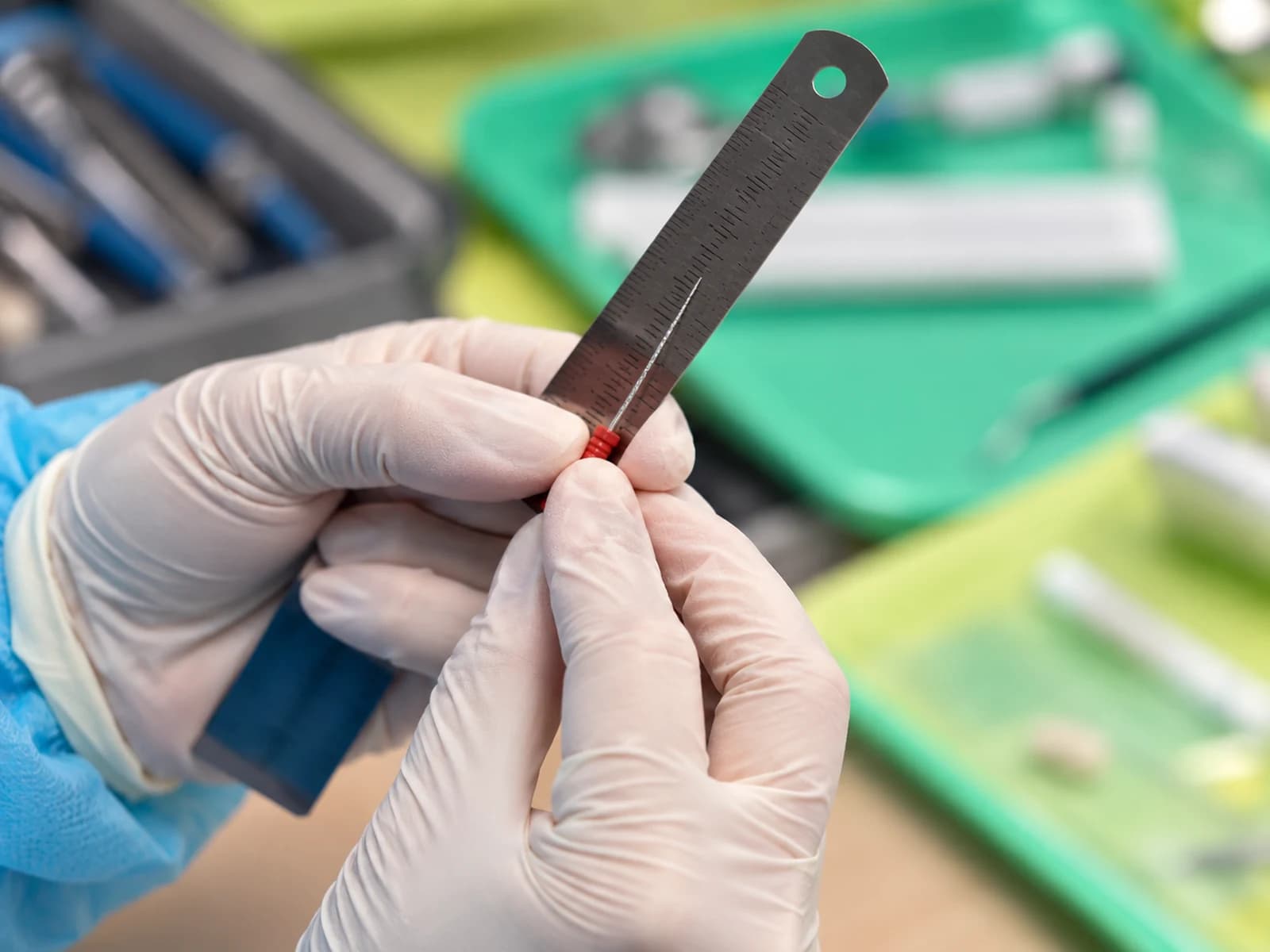 Mesure d’une lime endodontique